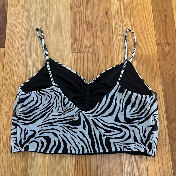 Urban Outfitters Zebra Print Crop Top - Picture 2 of 2